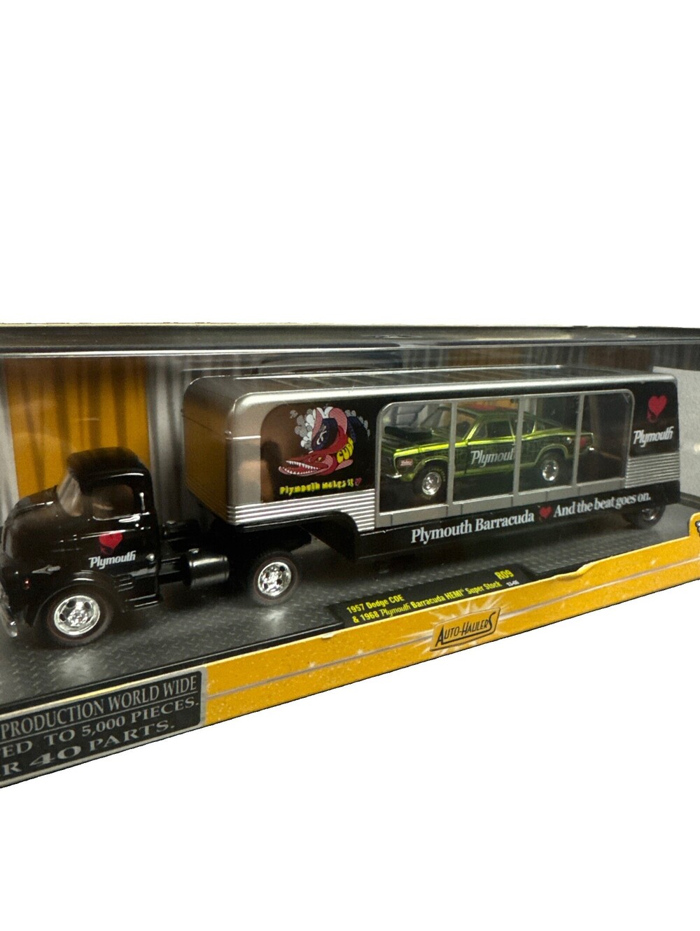 1:64 M2 Machines Auto-Haulers 1957 Dodge COE & 1968 Green Barracuda Super Stock